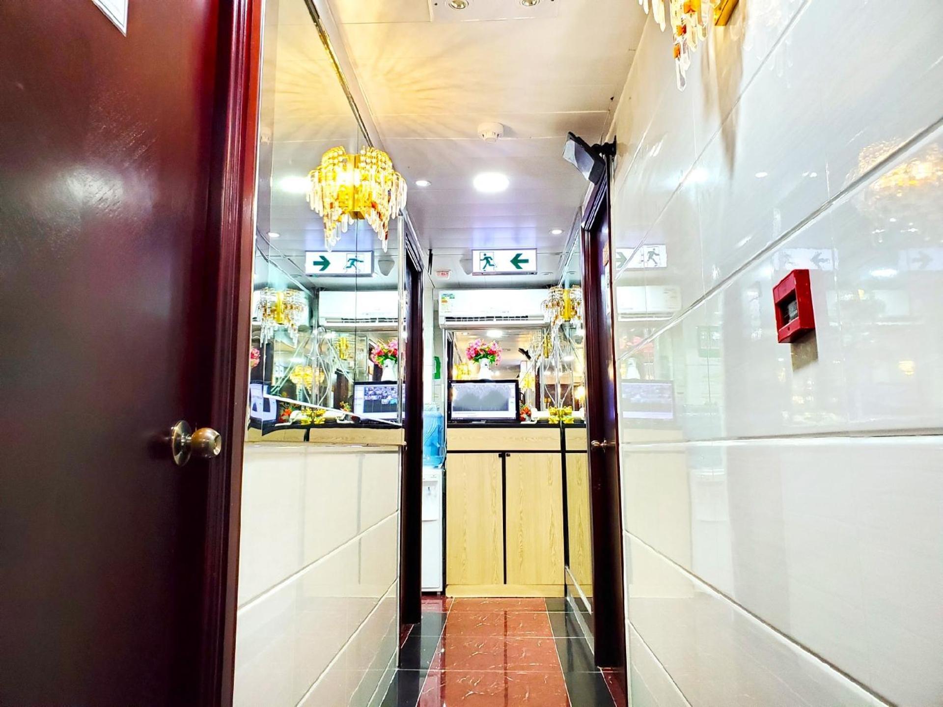 International Metro Guest House Hong Kong Exterior photo